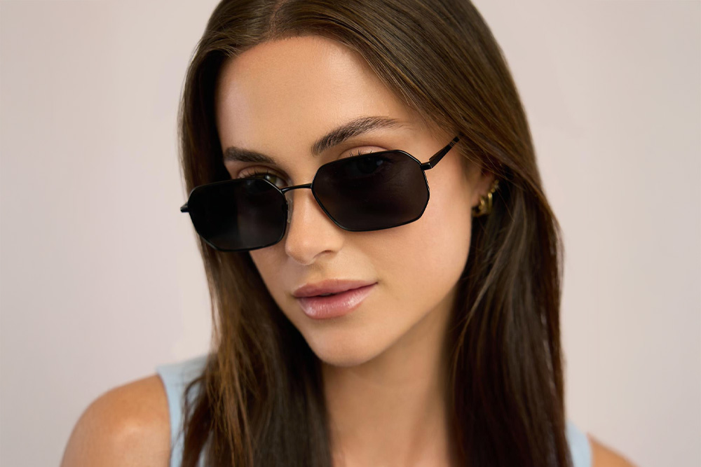 Steph metal glasses frame.