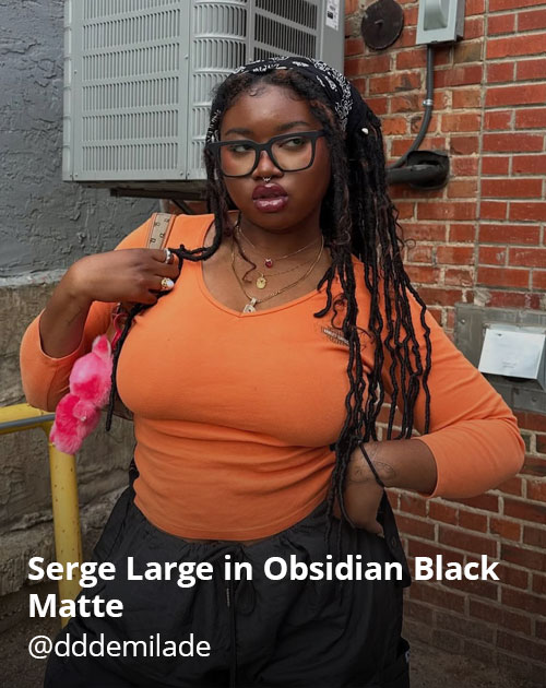 Oscar Wylee @dddemilade in Serge Large Obsidian Black Matte.