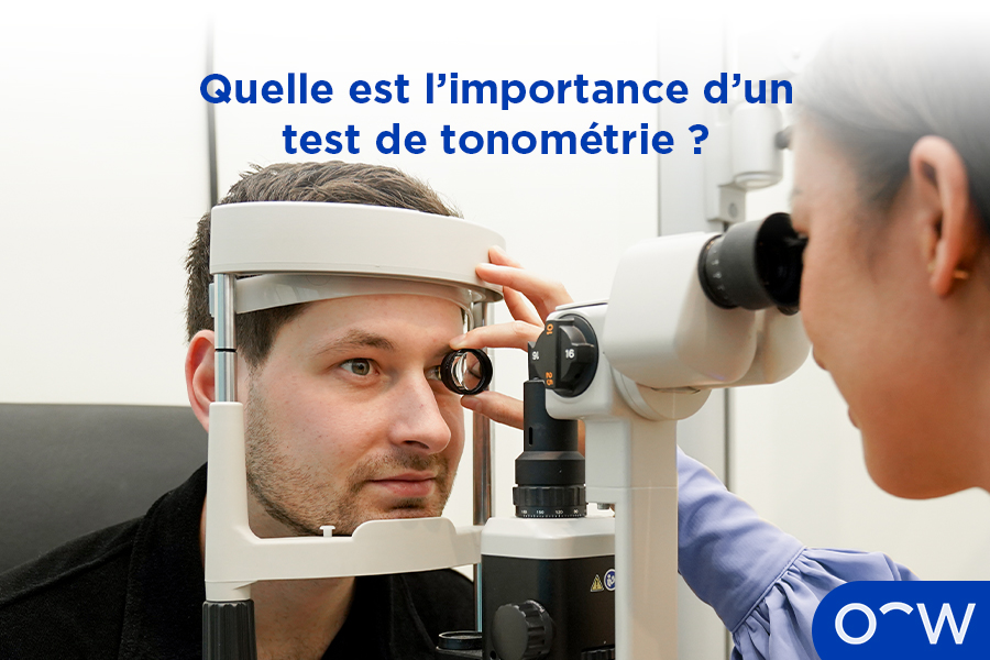 Un optométriste conduisant un test de tonométrie sur un patient.
