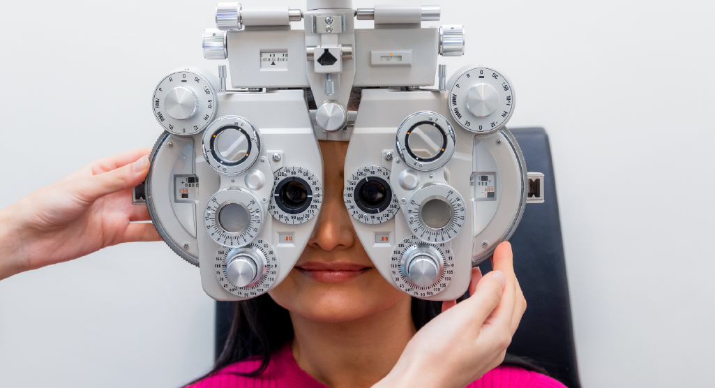 Oscar Wylee Book an eye test