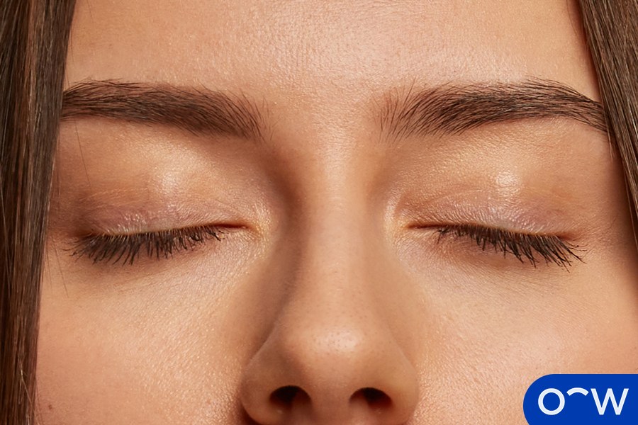 Close your eyes gently for a minute