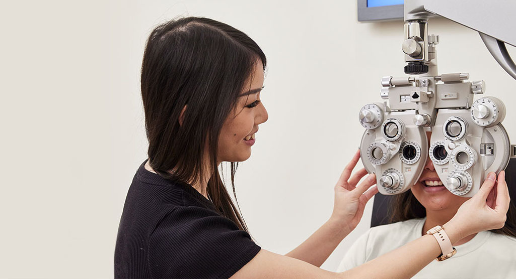 book an eye test